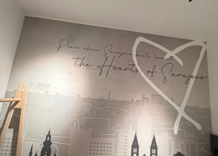 Modern Ferhadija شقة